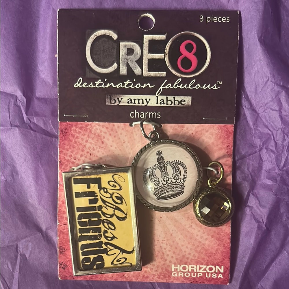 CRE8 Destination Fabulous Charms Set